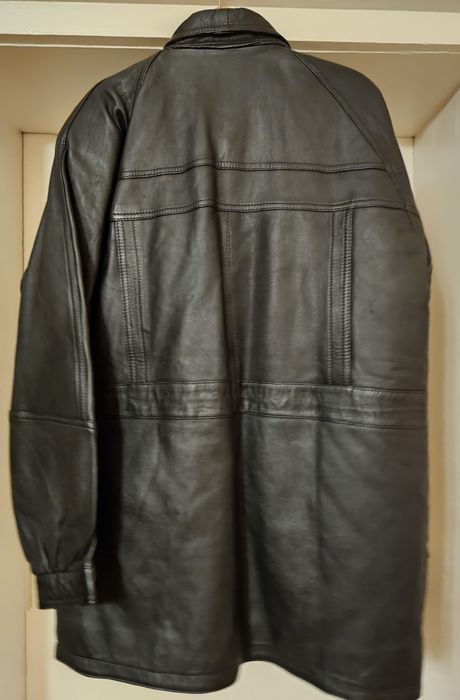 Продавам мъжко кожено яке