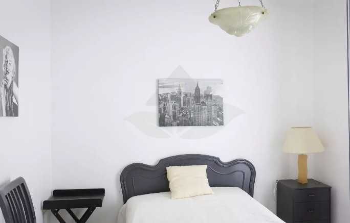 Дава се под наем Тристаен апартамент в Пловдив, Център - 70 кв.м за 183.6 € - Снимка #1