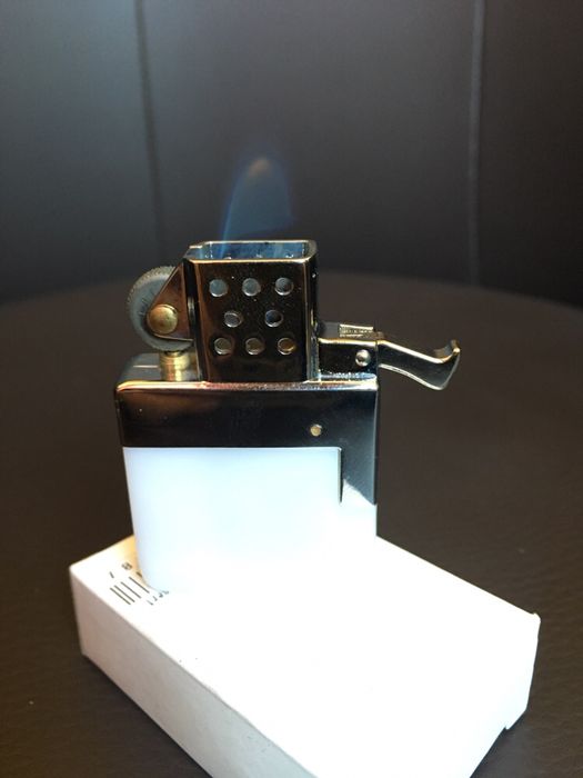 Запалка зипо на газ. Zippo BLU gas butane Газово зипо