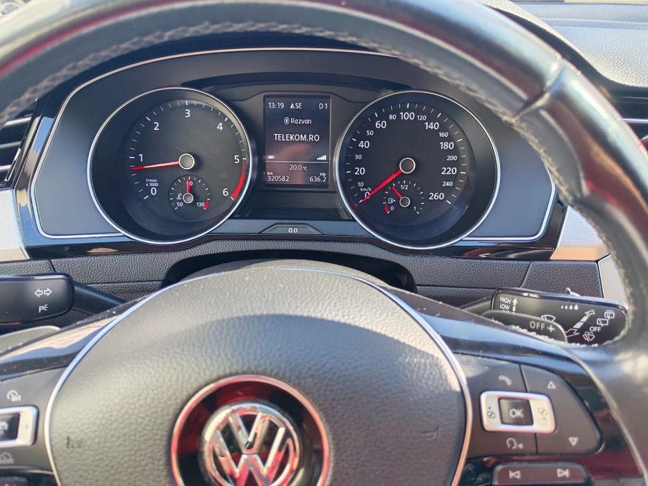 Vând Volkswagen Passat B8