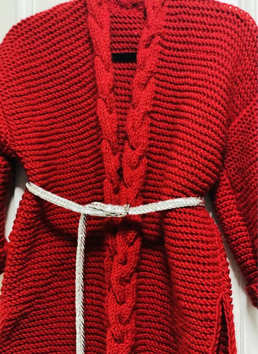 Cardigan realizat manual