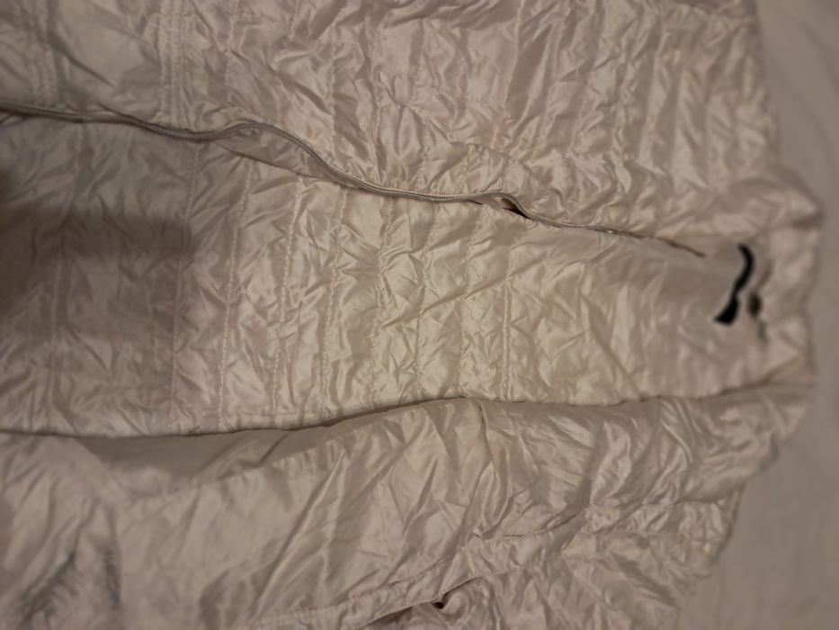 Geaca dama marimea S culoarea untului marca Marccain