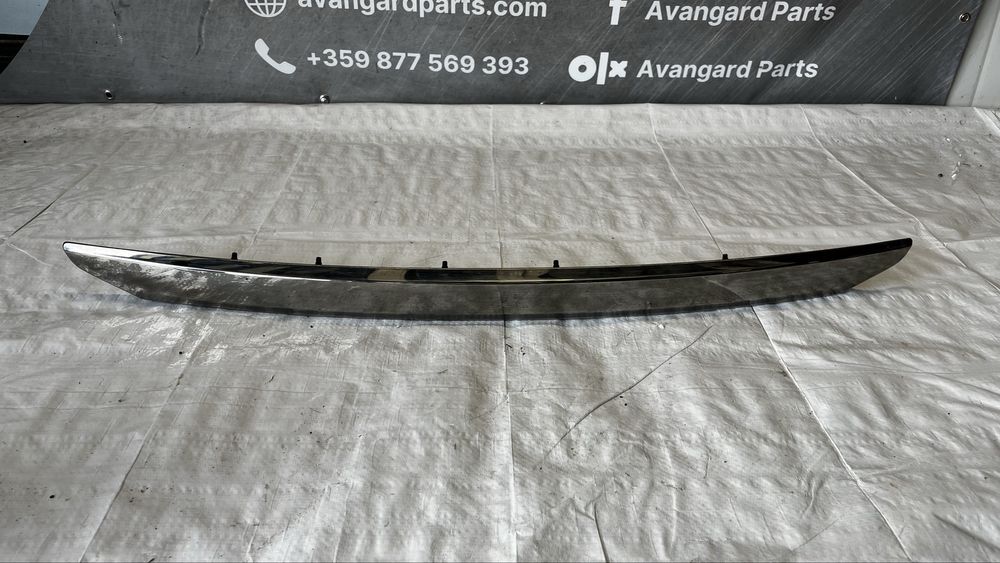 Toyota Yaris 2012- лайстна задна регистрация