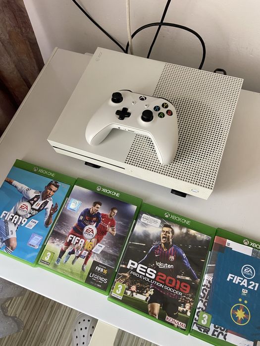 Xbox One s white