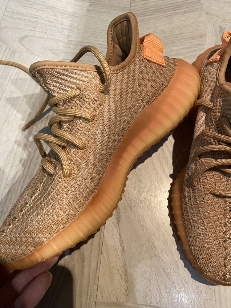 Маратомки адидас Yeezy