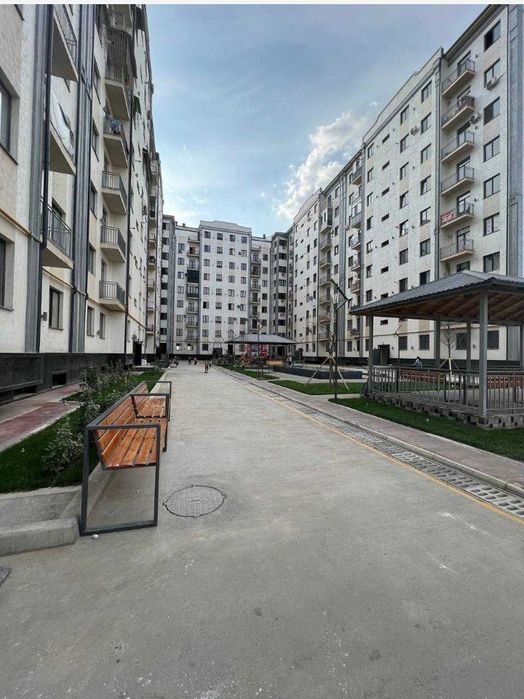 Kvartira sotiladi 90 ming $