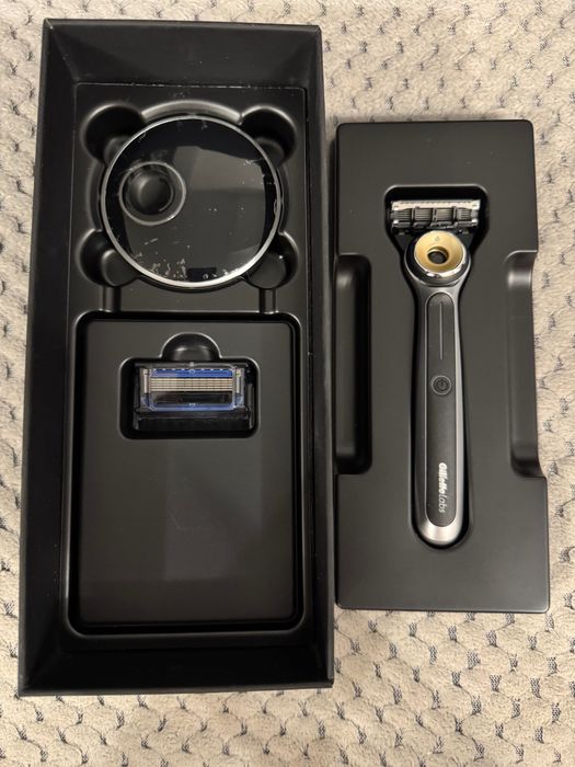 Aparat de ras Gillette Labs Heated Razor