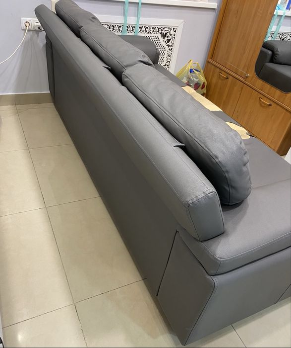 Диван продаеться!