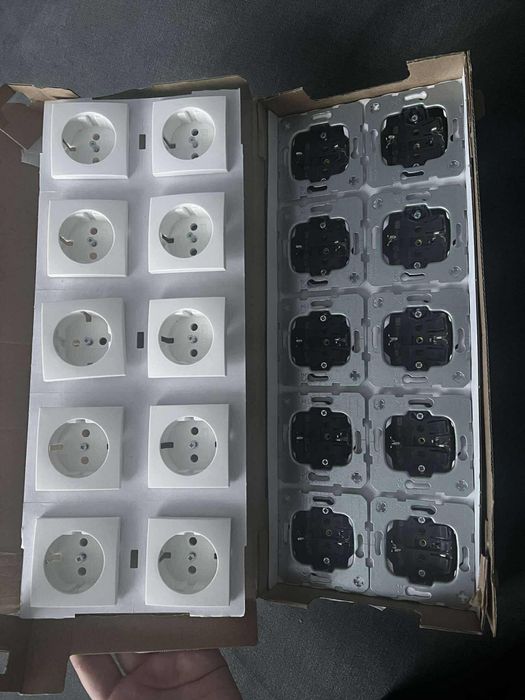 Priza, Întrerupător Berker, 250V 16A, Alb