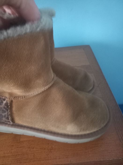 Ugg piele intoarsa