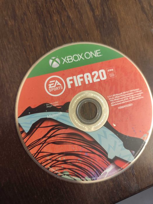 Игра за xbox one FIFA 20