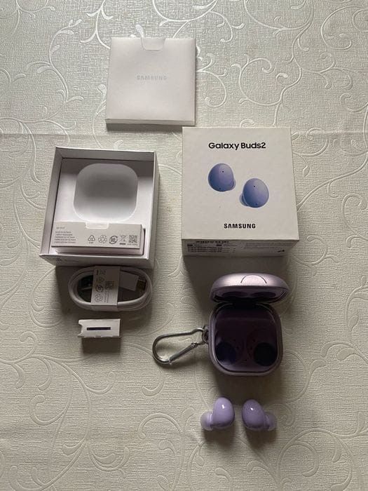 Samsung Galaxy Buds 2 Violet in Cutie