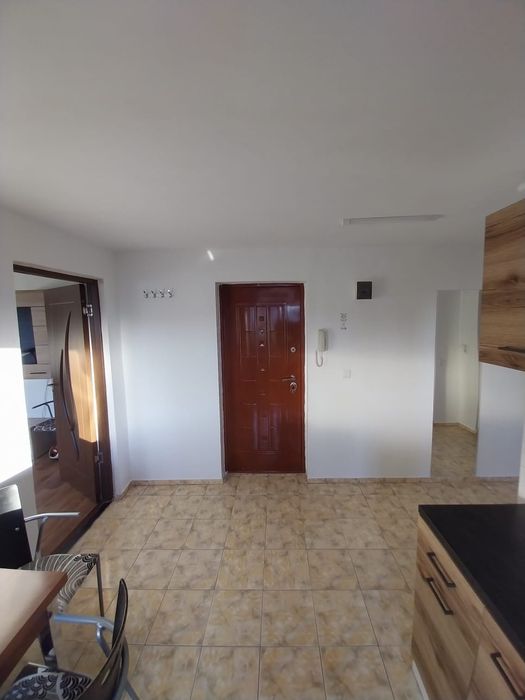 De închiriat apartament 2 camere