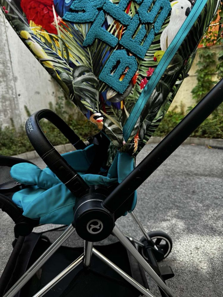 Cybex Mios We the Best Chrome Black