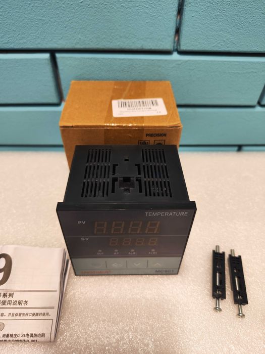 Digital PID Temperature Controller MC901, Universal Input