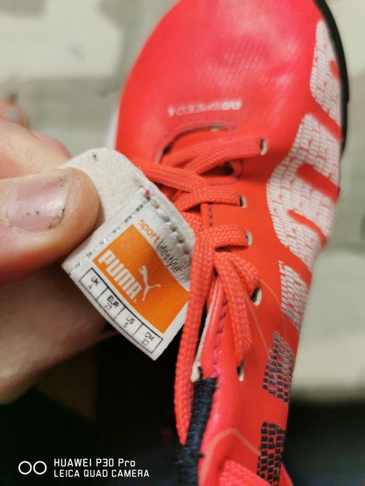 Детски футболни маратонки Пума, номер 37, запазени!