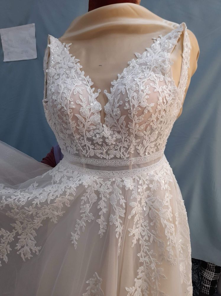 Rochie de mireasă nouă