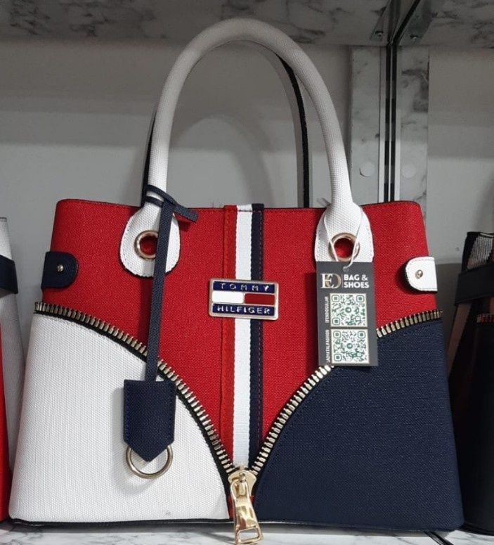 Set Tommy Hilfiger, new collection, etichetă,saculet