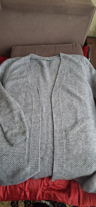 Кардиган, холат аьло нархи 30.000