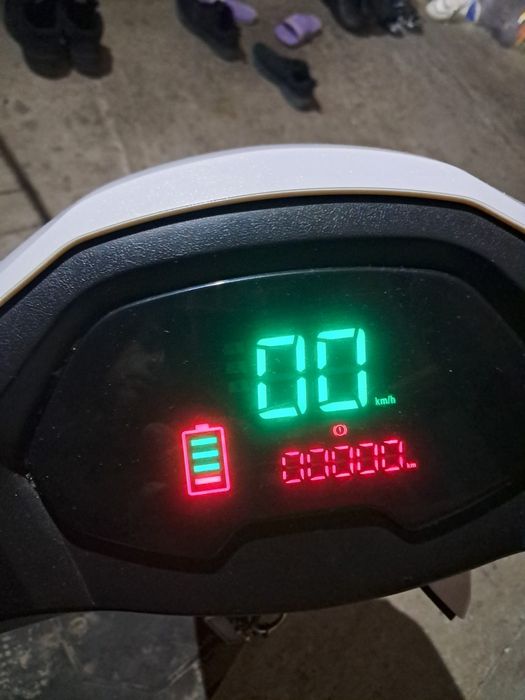 Vand Scuter electric cu pedale de la Kuba URGENT!!