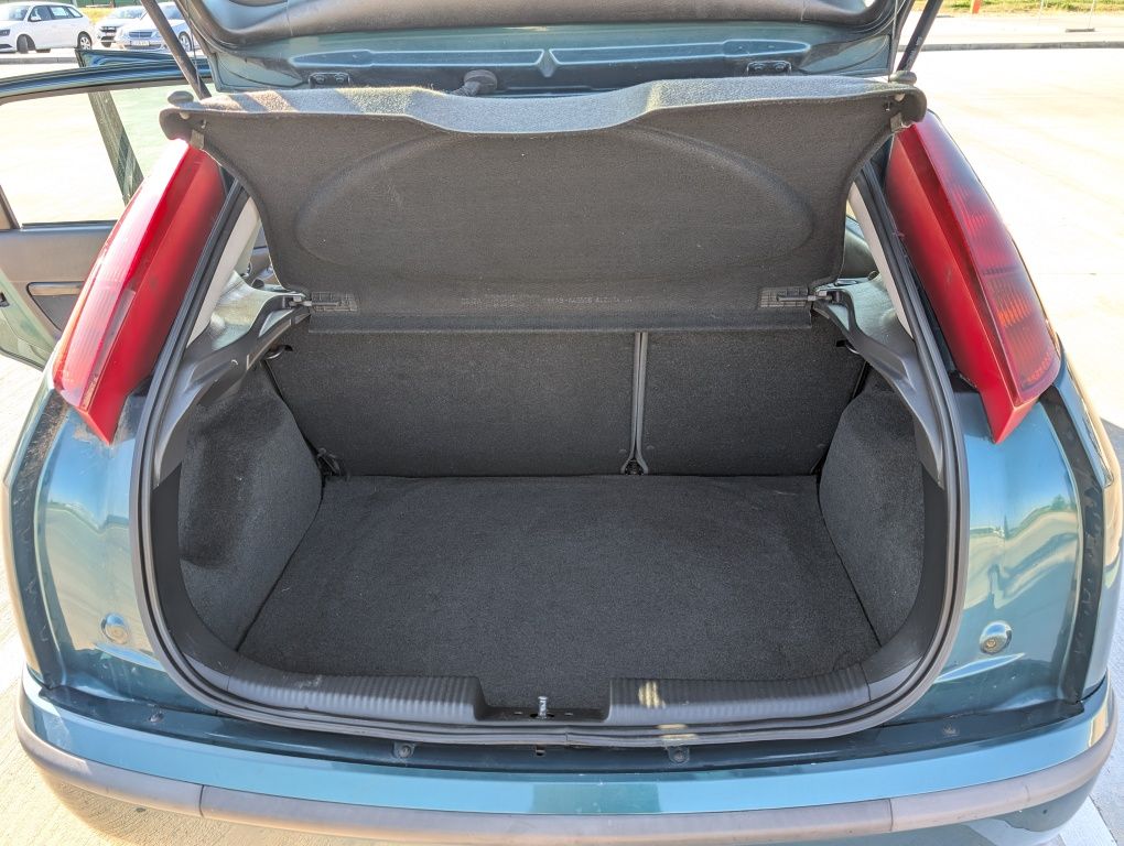 Ford Focus ghia 1.8 tddi 2002