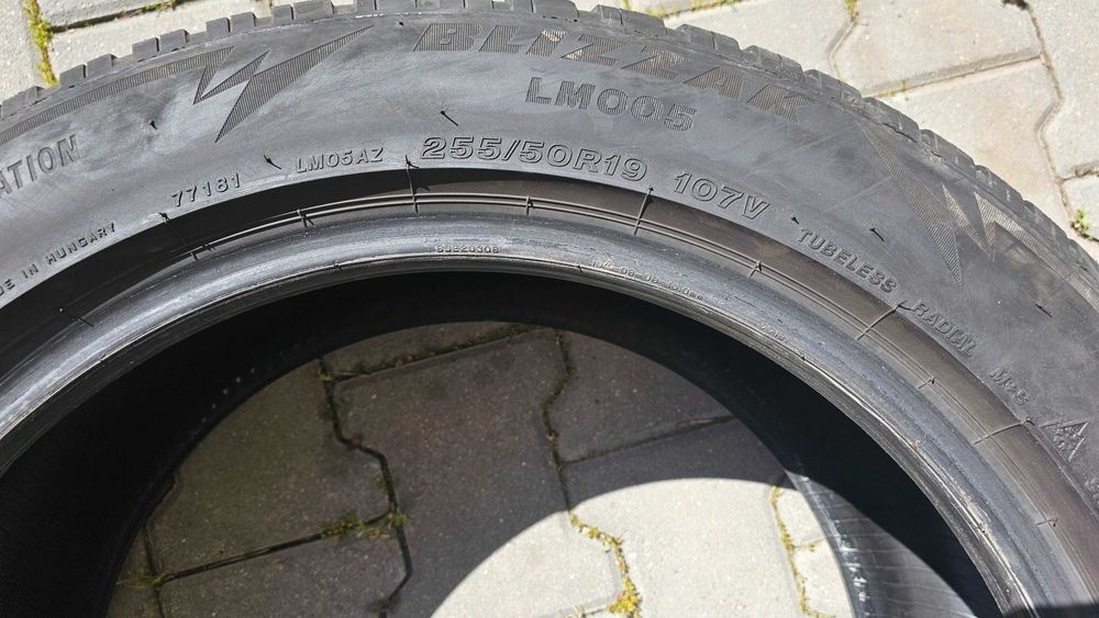 Зимни гуми Bridgestone Blizzak LM005 255/50 R19 2броя