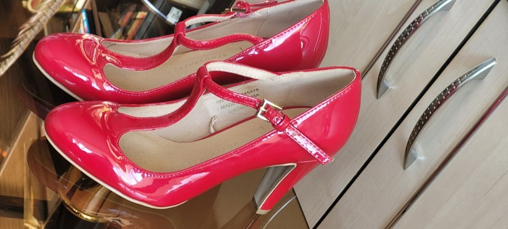 Sandalle elegant