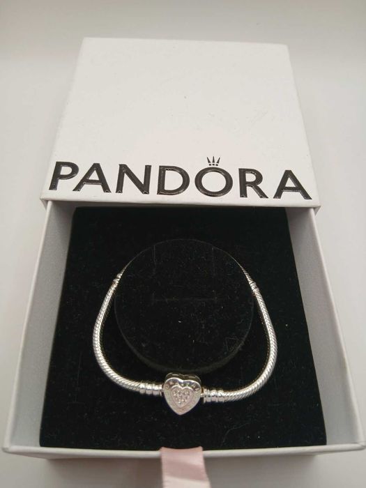 Сребърни гривни Pandora