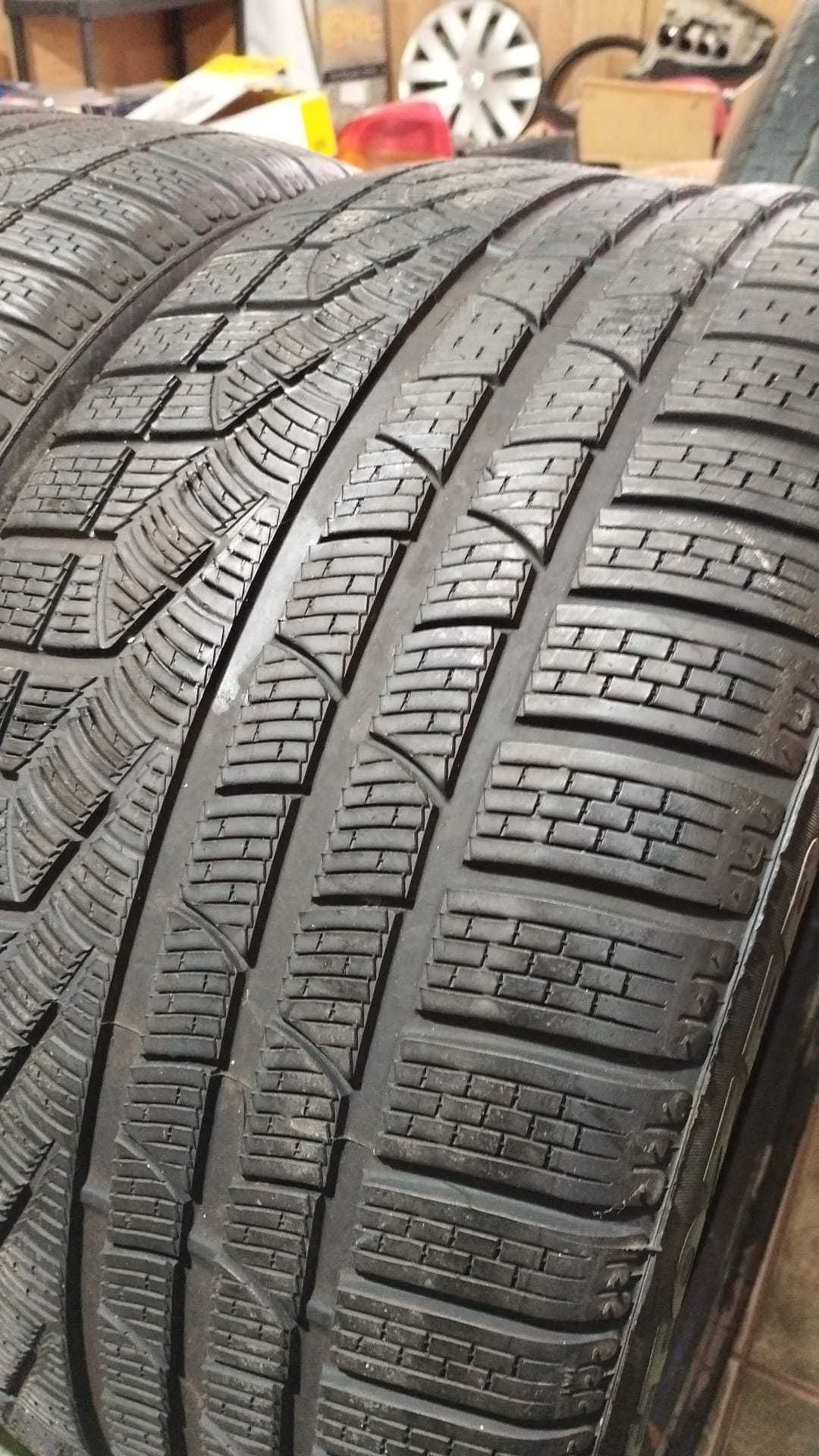 285 35 20 Pirelli iarna  2 buc