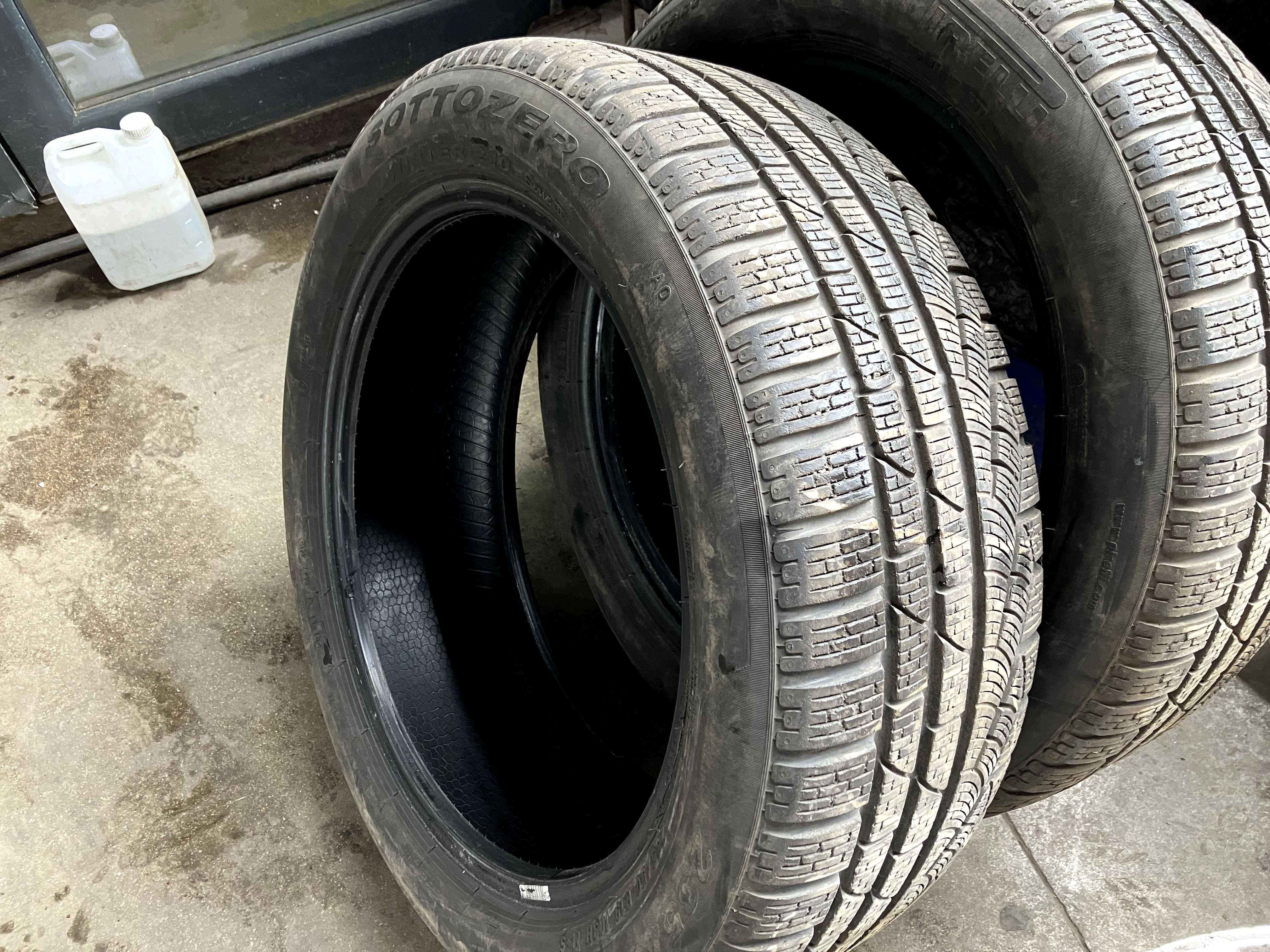 4 Зимни Гуми PIRELLI 235/50R19 SOTTOZERO SERIE II, в отлично състояние