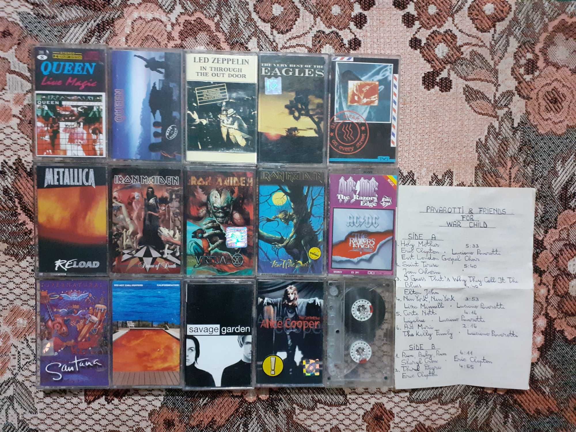 Casete audio cu muzică disco, pop, tehno, rock, jazz, rytm & blues