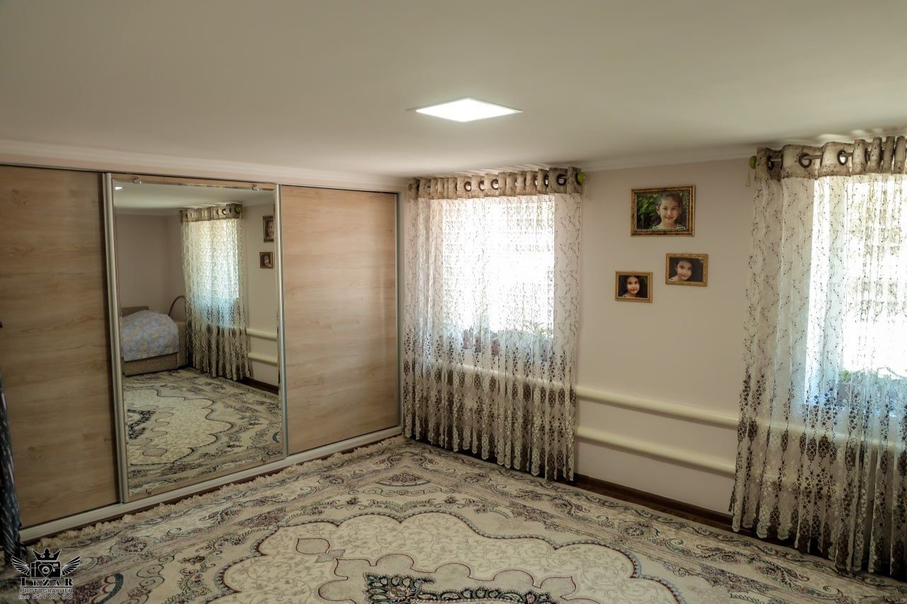 Продается 2х этажный дом на участке в центре г.Джума, Пастдаргом; 7,5