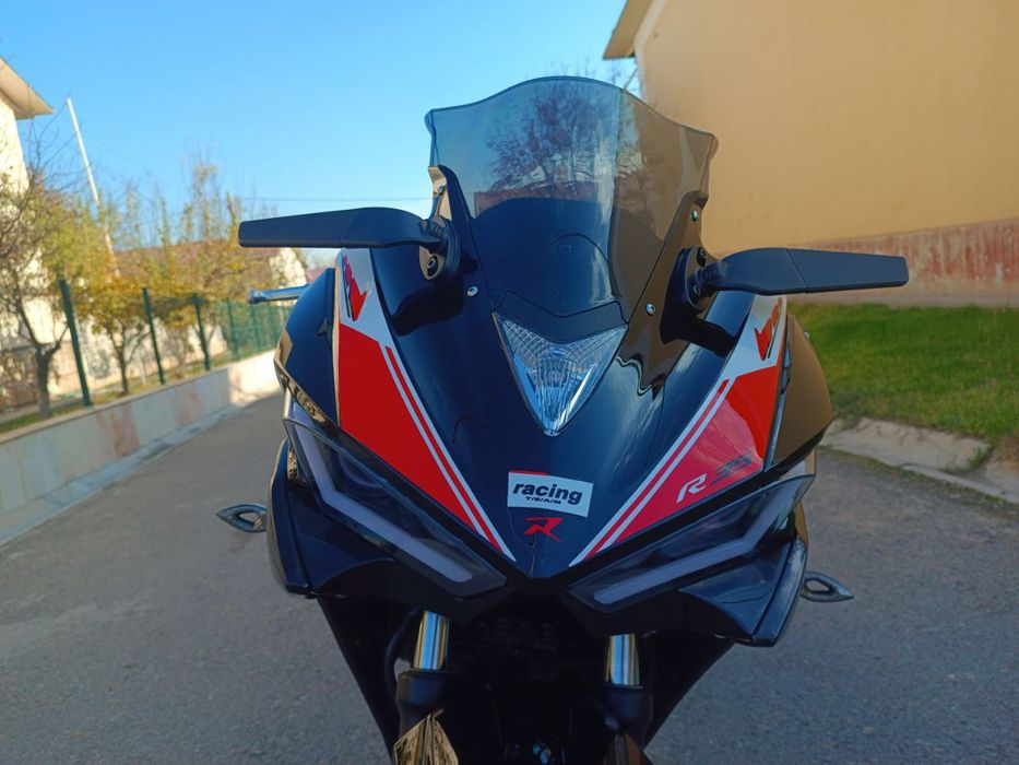Yamaha R 3 сотилади