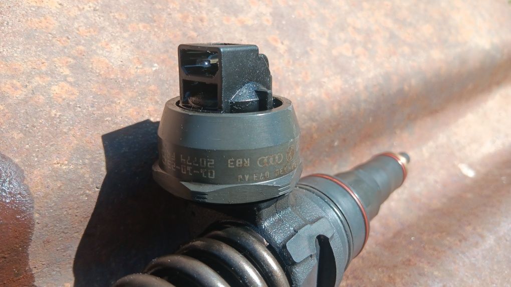 Skoda VW AUDI SEAT OE помпа дюза 1.9 tdi