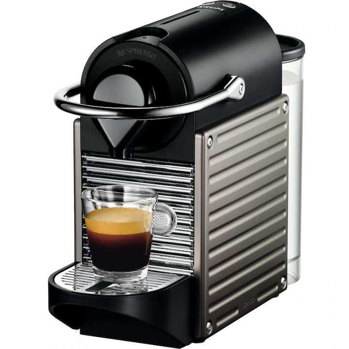 Кафемашина с капсули Nespresso Pixie Titan