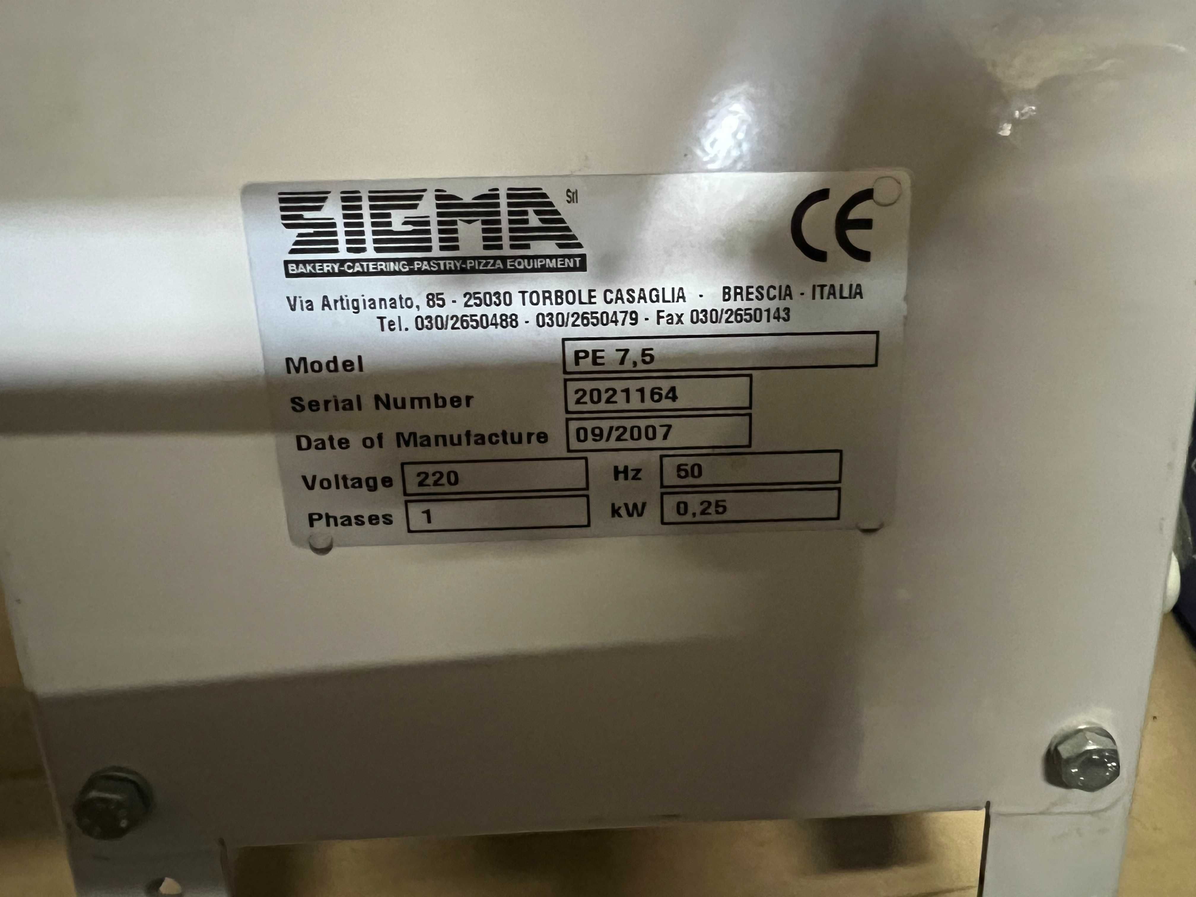Миксер месачка за теста и пълнежи 7 л Sigma Profi
