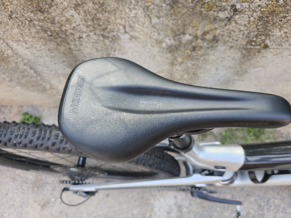 Карбонов Canyon Lux CF 8 29 цола 2024 L размер 1x12 SLX
