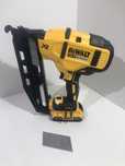 Pistol de cuie DeWalt DCN 660