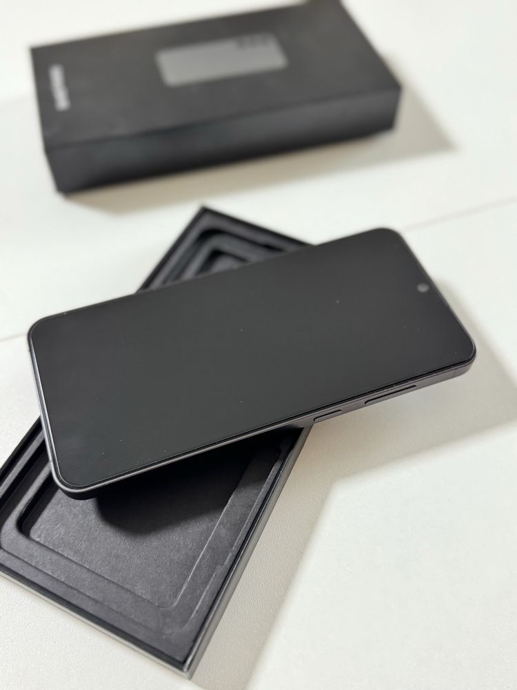 Samsung S24 FE Graphite