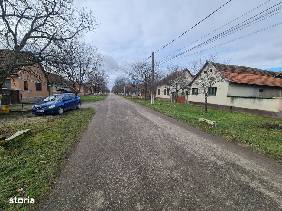 Vand casa de Caramida in Rapsig Jud. Arad 4 camere Baie Bucatarie