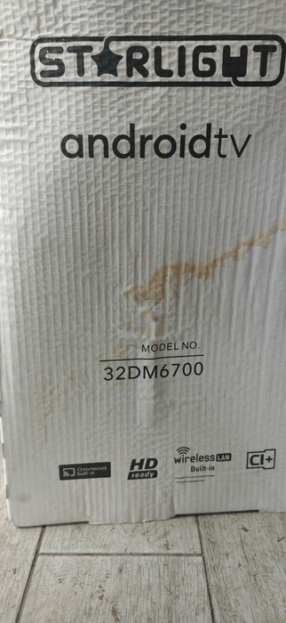 Android TV Starlight 32" неработещ