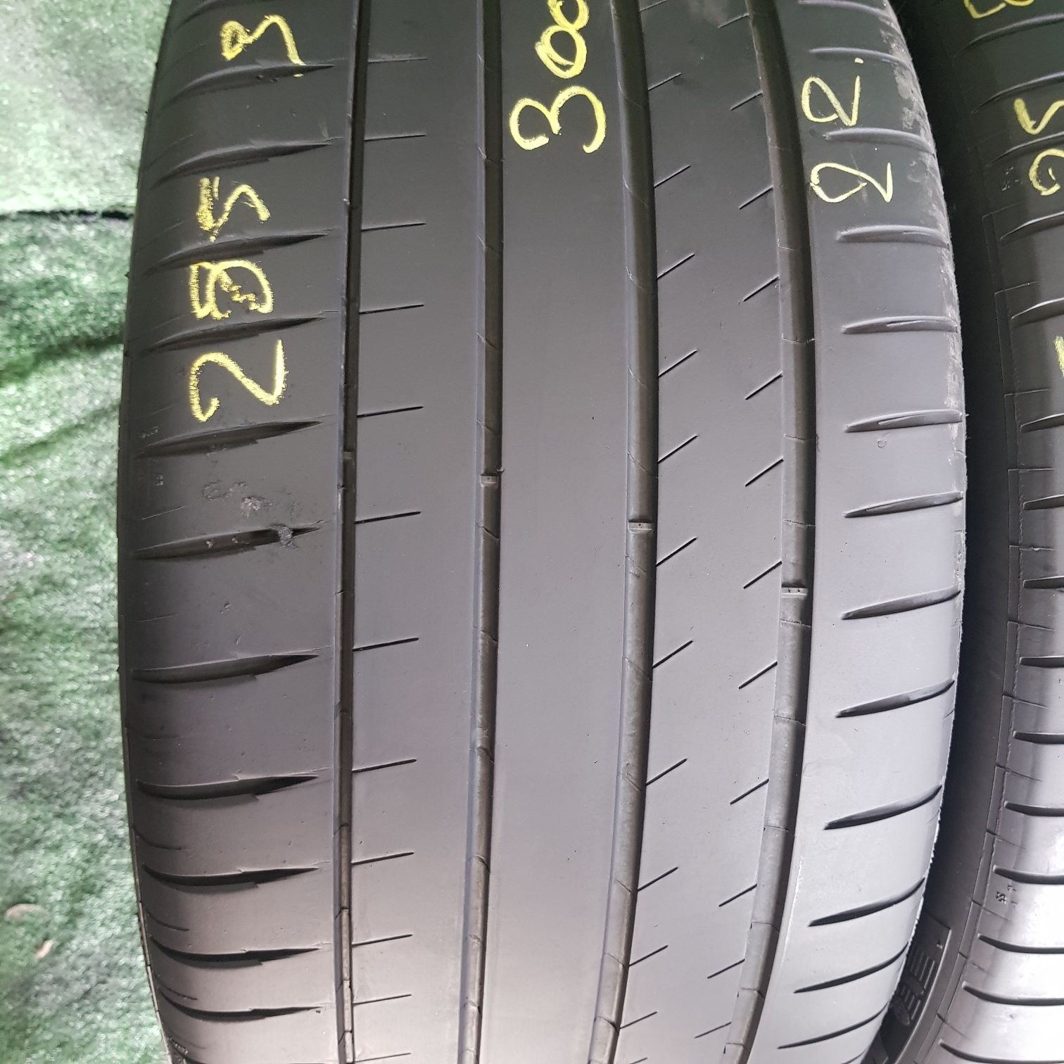 Anvelope 2x285 35 20 michelin dot 22 mm 5.2
