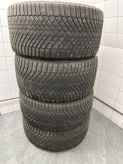 Vand 4 Anvelope de Iarna 275/35/22 si 315/30/22