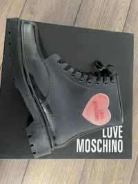 Боти Love Moschino 37