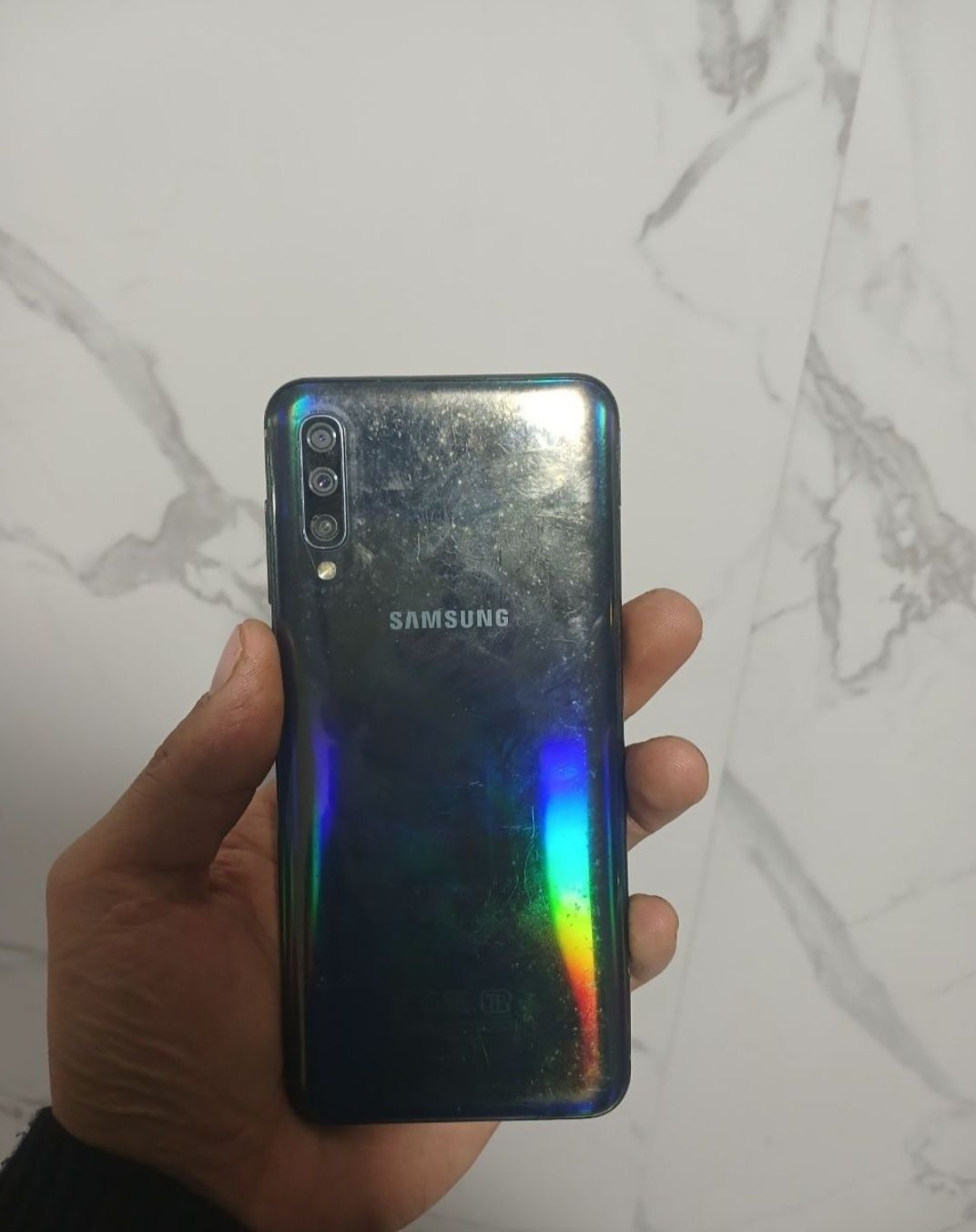 Samsung a50 sotiladi