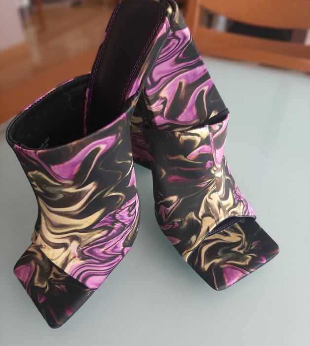 Елегантни дамски чехли ASOS, номера 37 и 38. НОВИ!