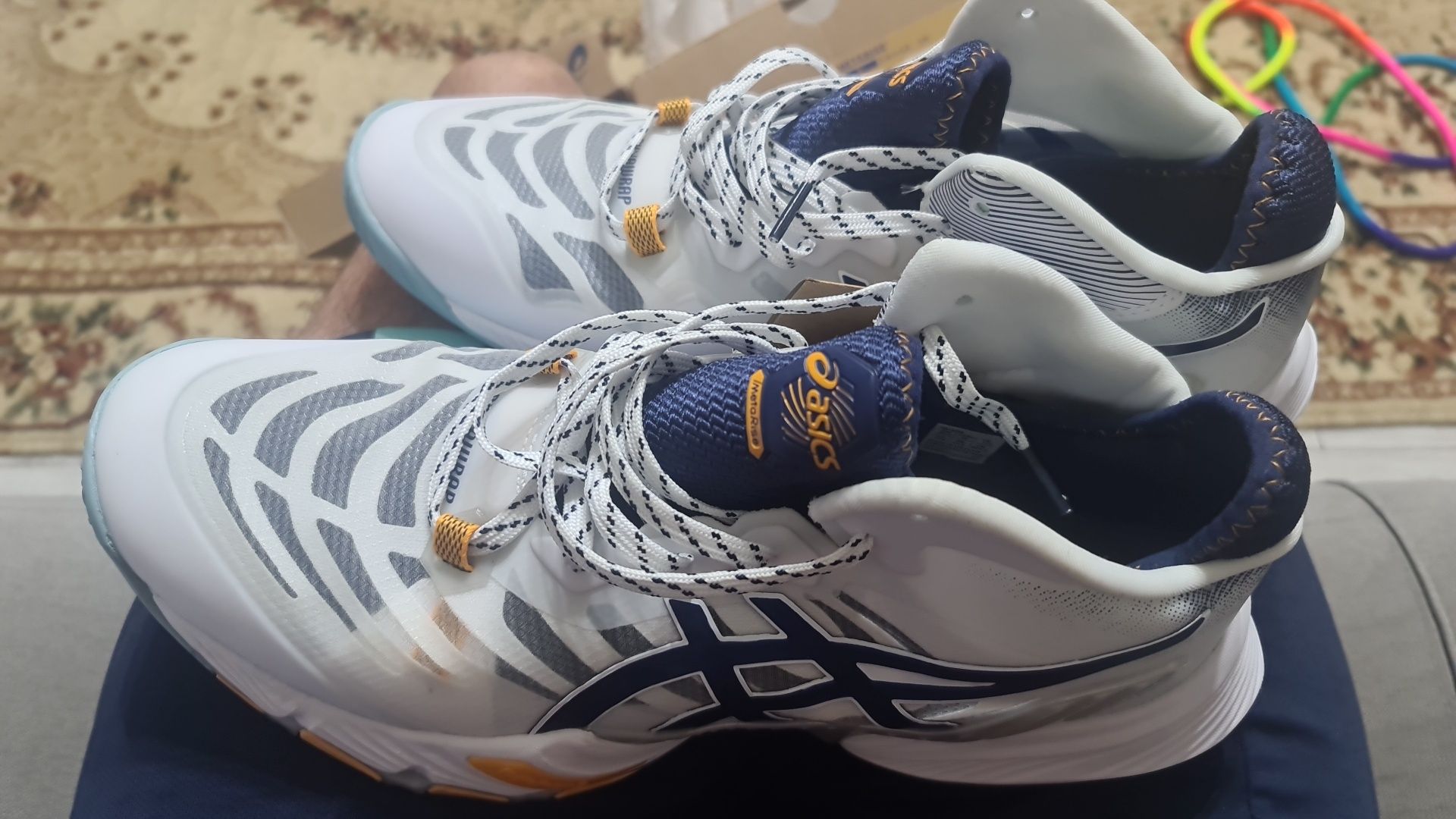 Новые волейбольные кроссовки. Asics