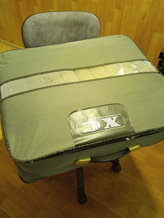 Продам зимние чехлы