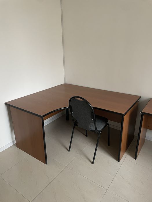 Стол для кабинета