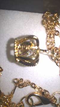 lantisor cu coroana rotunda suflat cu aur si cristal austriac